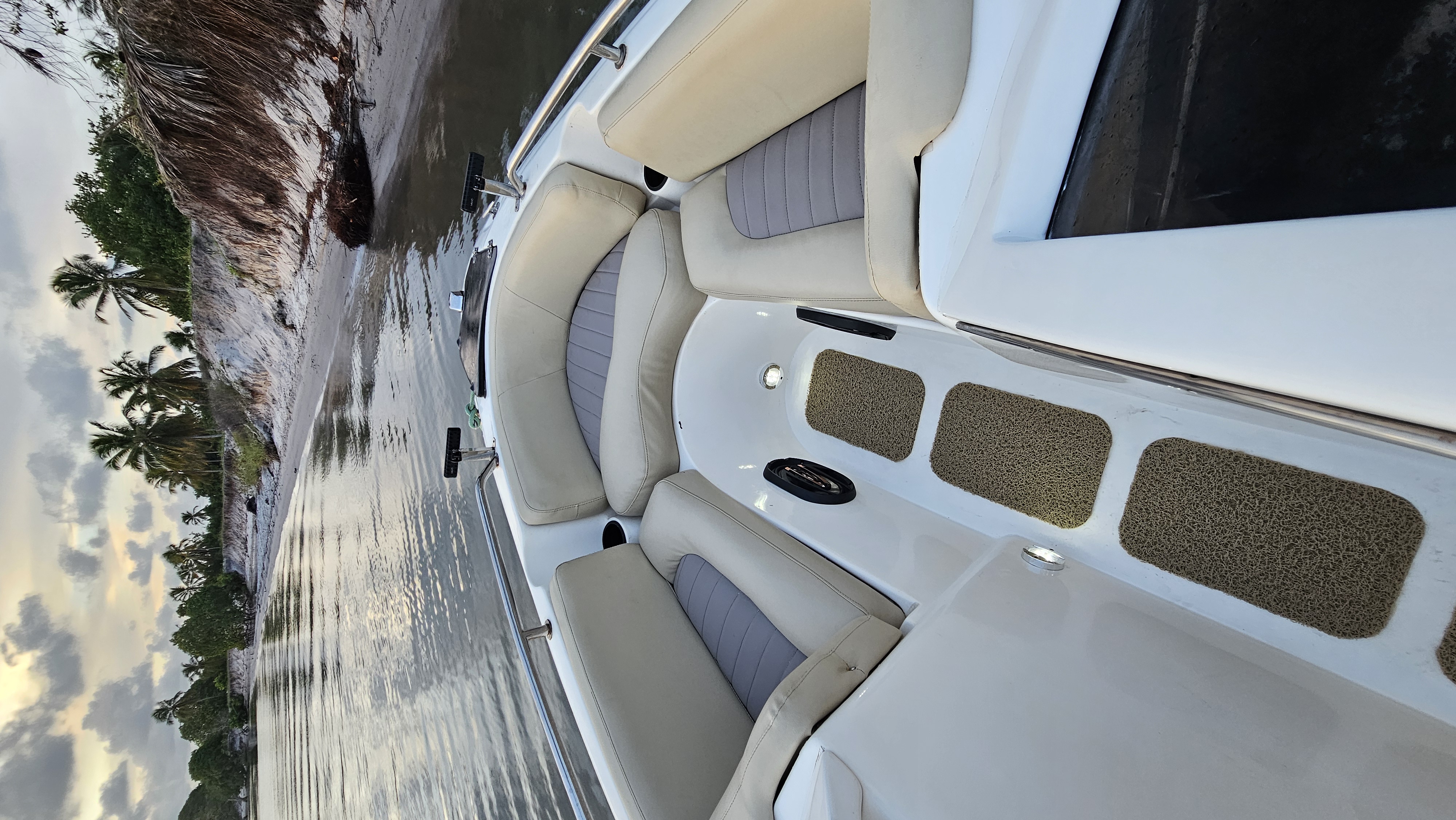 Lancha Bicho do Mar 3